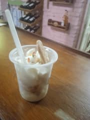 Kapricho de panetela y merengue