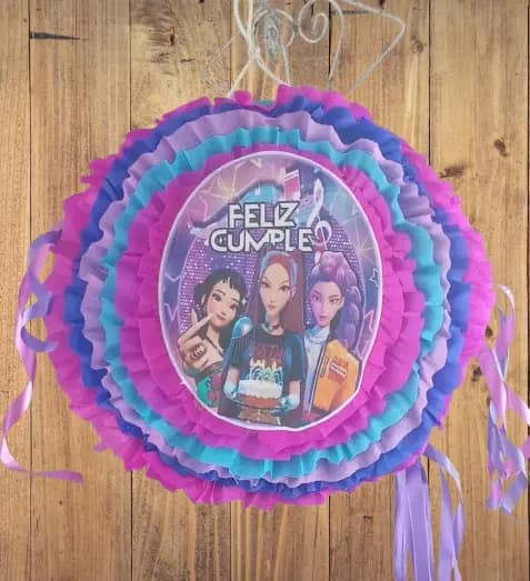 Yi Piñatas