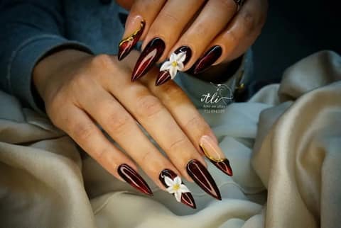 Ali arte en uñas