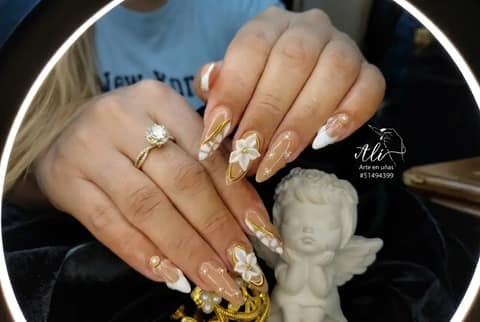 Ali arte en uñas