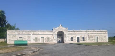 Cementerio Reina
