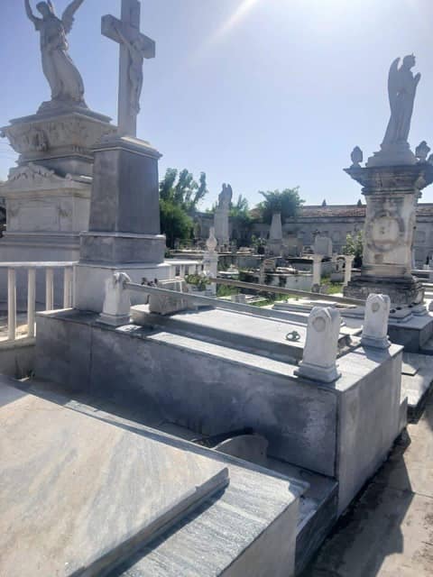 Cementerio Reina