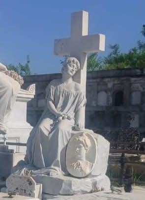 Cementerio Reina
