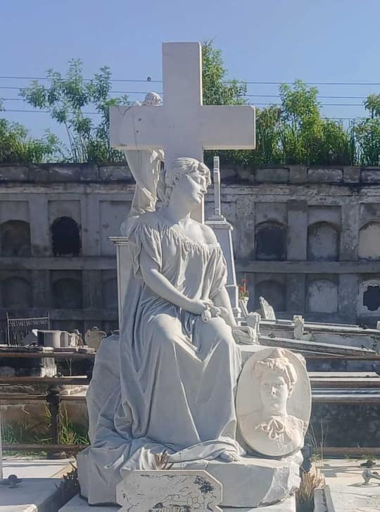 Cementerio Reina
